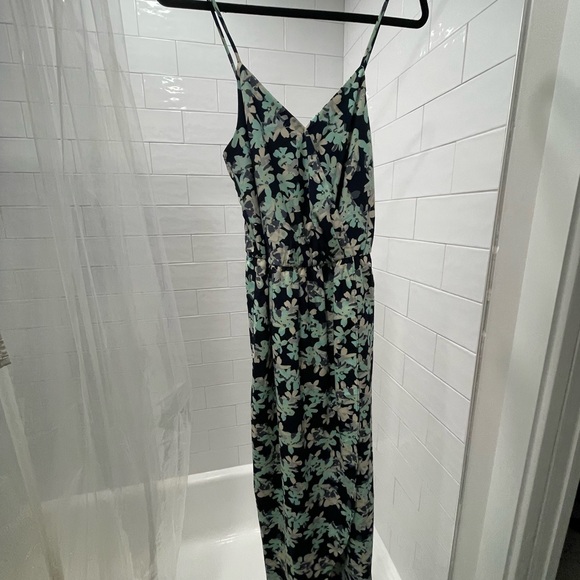Banana Republic Dresses & Skirts - Banana Republic - Floral Spaghetti Strap Dress - Size 0